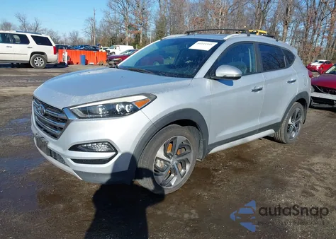 2017 Hyundai Tucson Limited z USA, uszkodzony, nr VIN KM8J3CA23HU381047